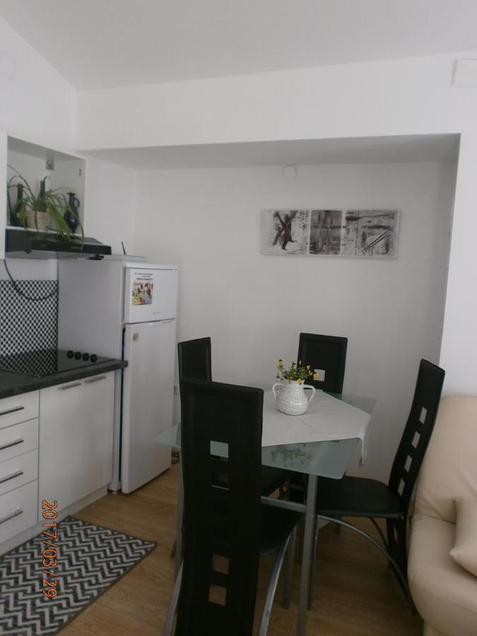 Apartments With A Parking Space Samobor, Prigorje - 12869 Екстер'єр фото